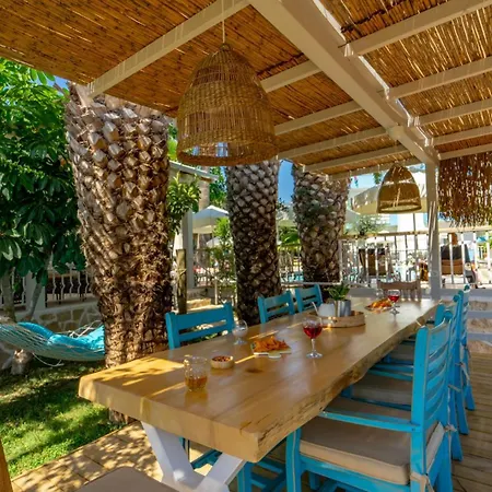 ホテル ゴールデン ライトハウス 2*