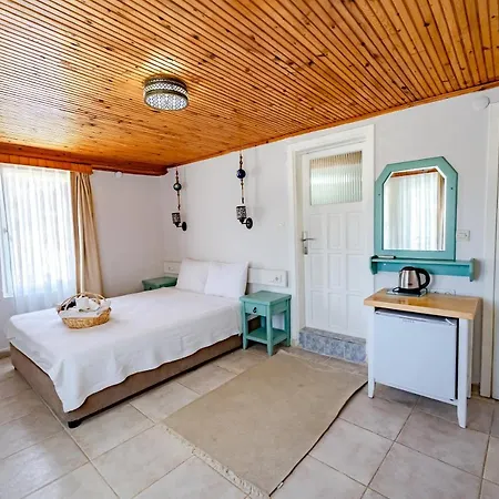 Golden Lighthouse Otel
