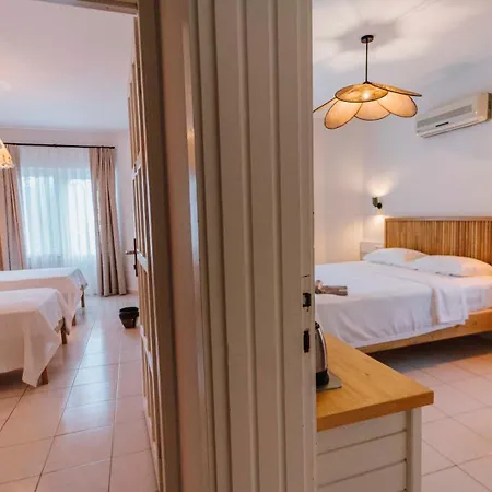 Golden Lighthouse Hotel