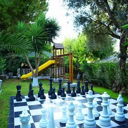 Golden Lighthouse Hotel 2*