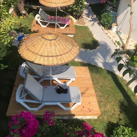 Golden Lighthouse Hotel 2*